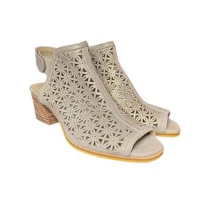 EARTH Murano Mist Lazer-Cut Leathcr Open Toe Heeled Ankle booties silver sz10